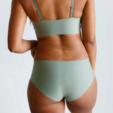 Seamless Brief